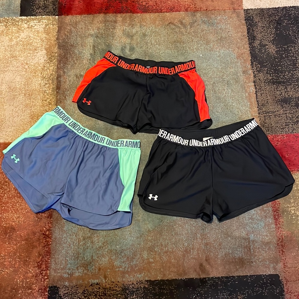 Under Armour Loose Fit Heatgear Shorts